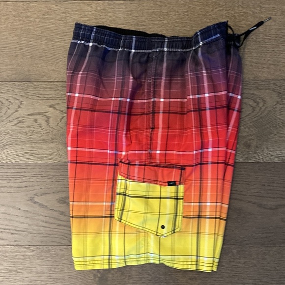 O’Neill Men’s Swim Trunks Large - Picture 1 of 6